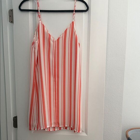 Striped Red and White Sleeveless Dress - Picture 2 of 3